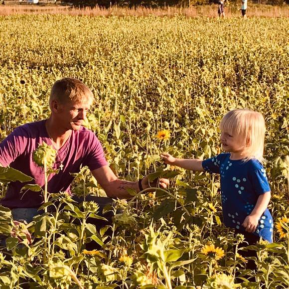 Meet your Posher, Clint - Picture 1 of 1